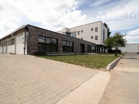 Objekt me qira 260m² në Zonën Industriale