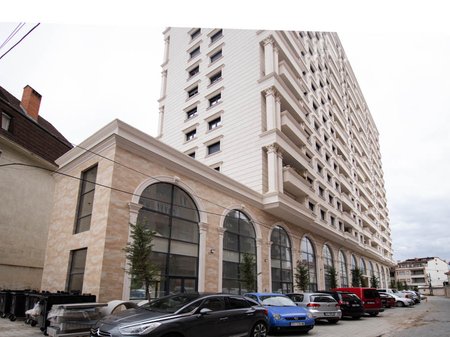 Lokal në shitje 150m² në lagjen Tophane