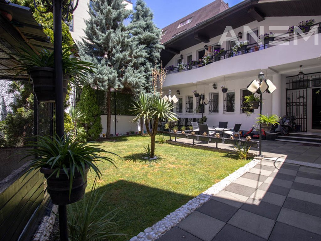 3-bedroom rental house in the Center