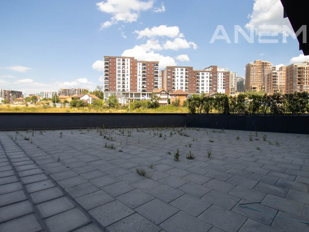 Banesë në shitje 107m² + 130m² te Prishtina e Re1