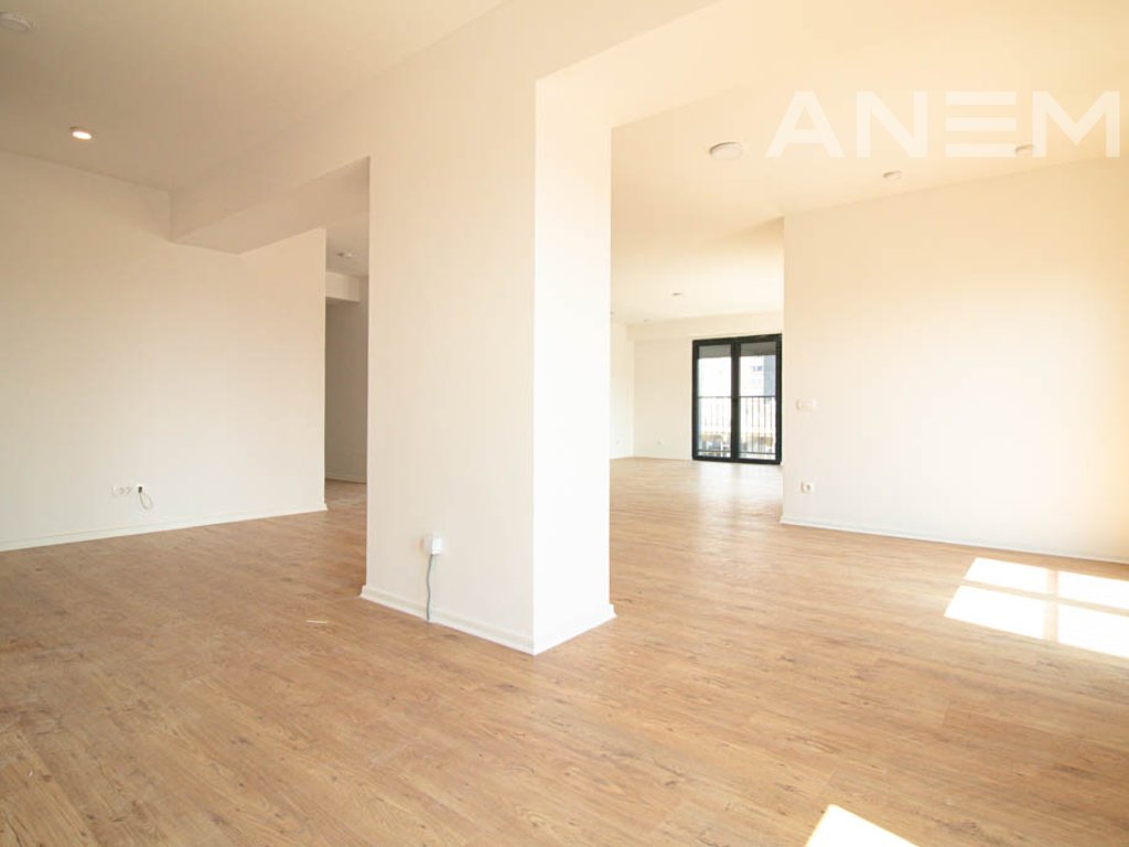 Duplex for rent with 3 bedrooms in the Lakrishtë neighborhood3