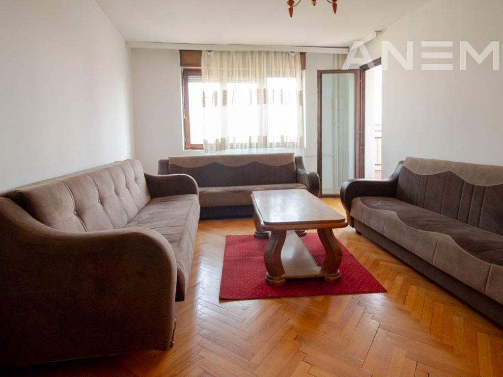 Banesë në shitje 64,33m² në Qendër1