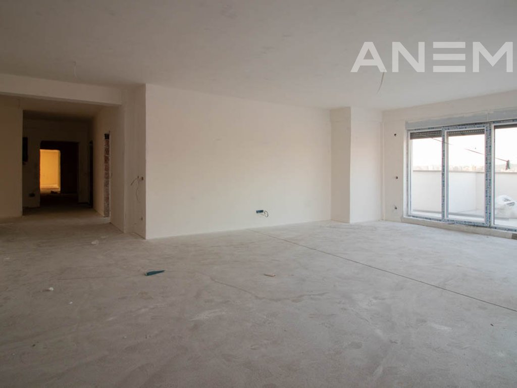 Penthouse në shitje 190m² + 80m² tarracë në Prishtinë të Re3