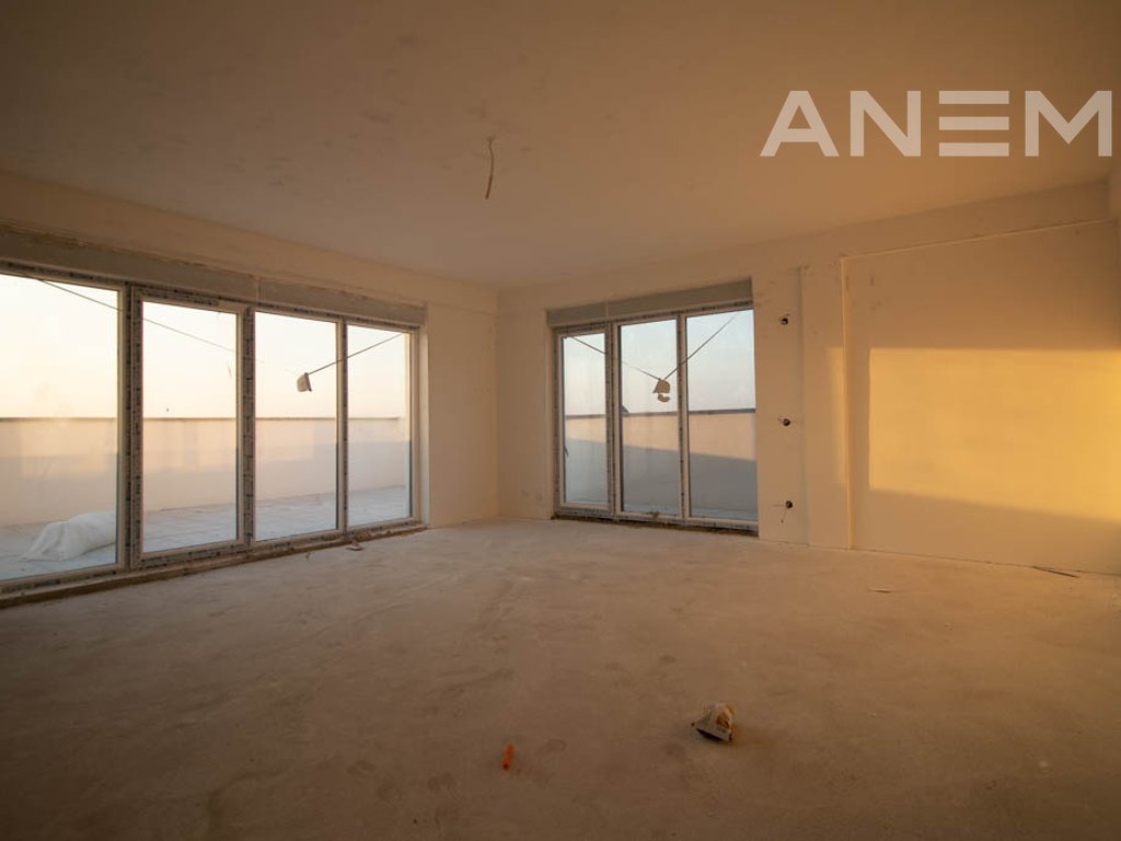 Penthouse në shitje 190m² + 100m² tarracë te Prishtina e Re3