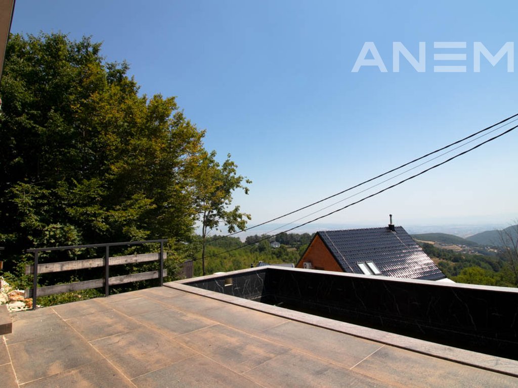 Villa në shitje 130m² në Jezercë