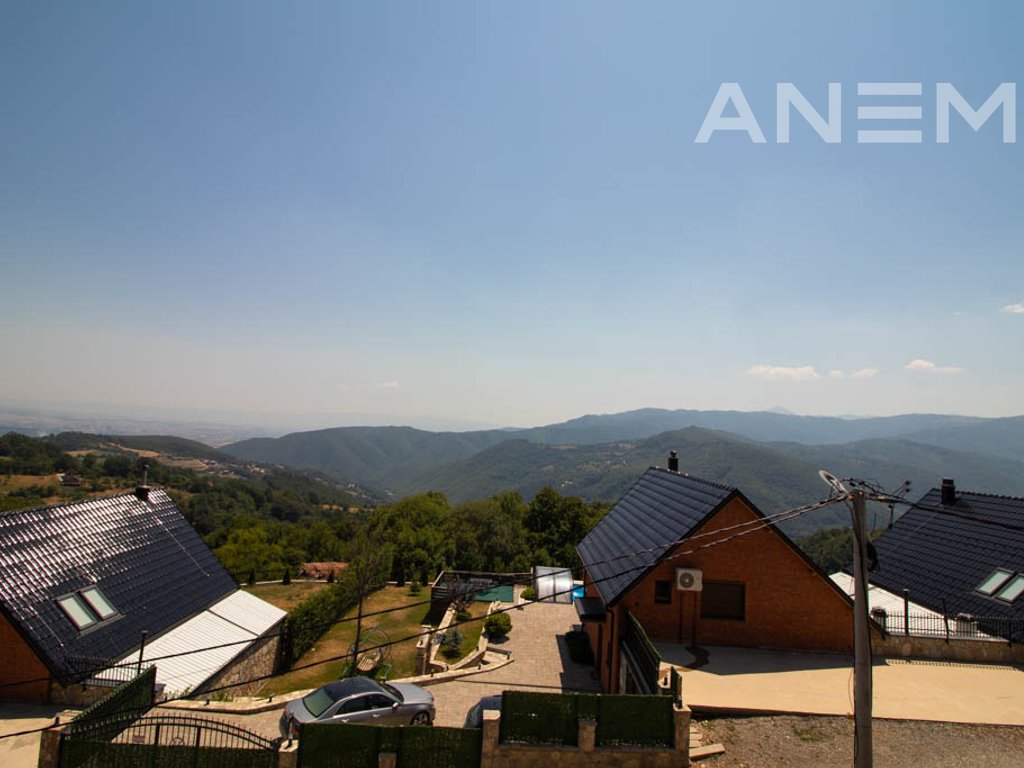 Villa në shitje 130m² në Jezercë
