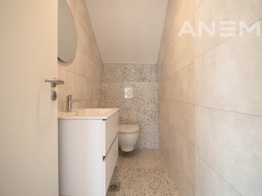 Duplex for rent with 3 bedrooms in the Lakrishtë neighborhood
