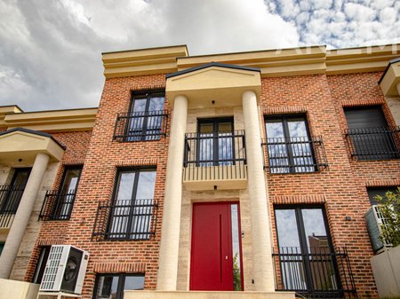4-bedroom rental house in Marigona Hill