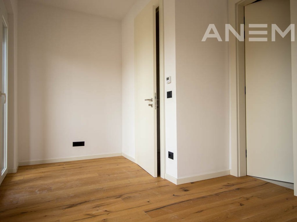 4-bedroom rental house in Marigona Hill