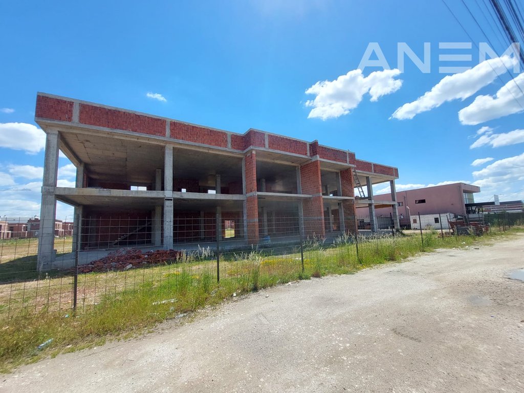 Property/Land for sale 68 ares in Çagllavicë