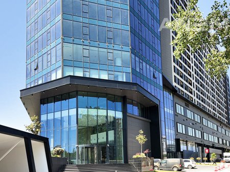 Office for sale 570m² in the Lakrishta neighborhood