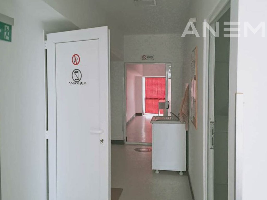 Objekt në shitje 1080m² në Gracanicë - Livagjë