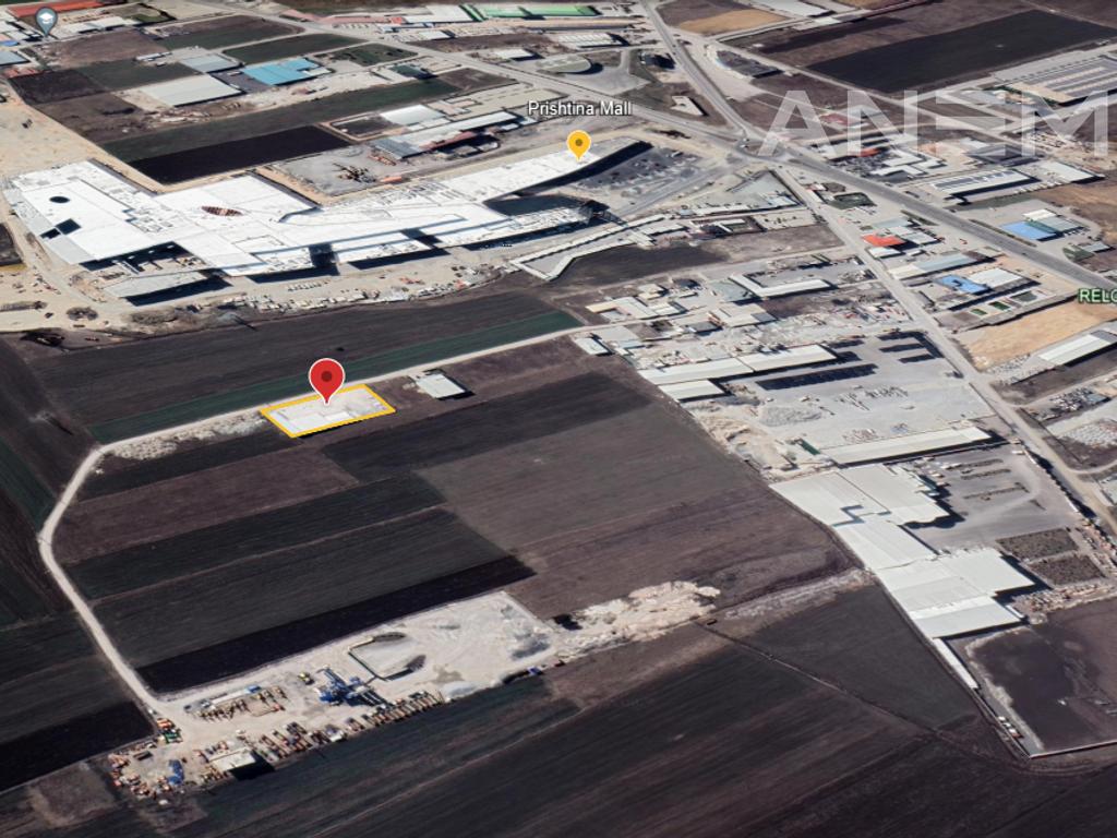Objekt në shitje 1080m² në Gracanicë - Livagjë