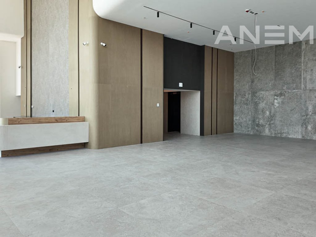 Office for sale 570m² in the Lakrishta neighborhood