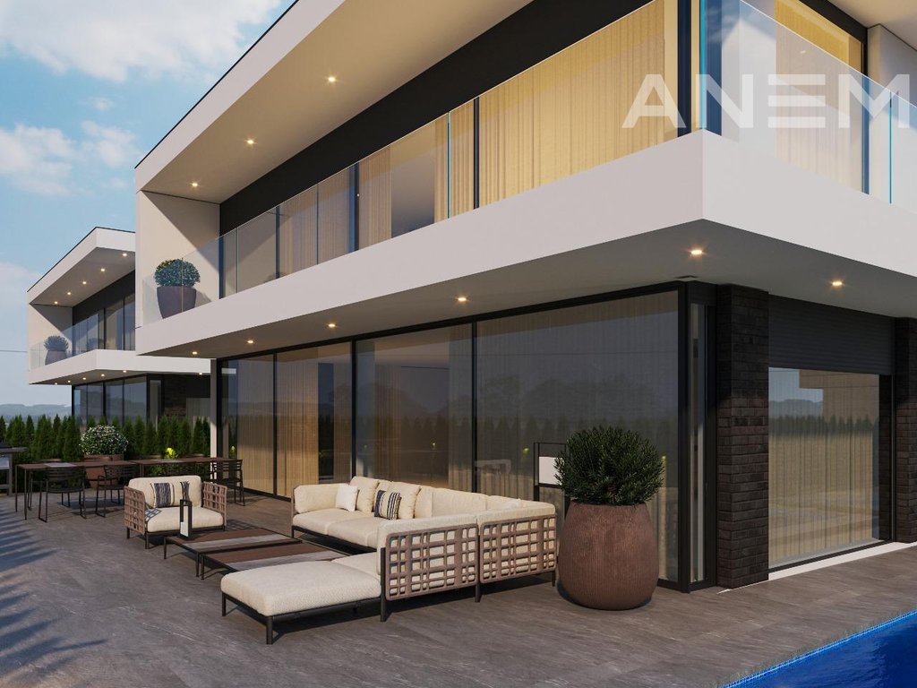 House for sale 366m² at the entrance of Marigona Residence