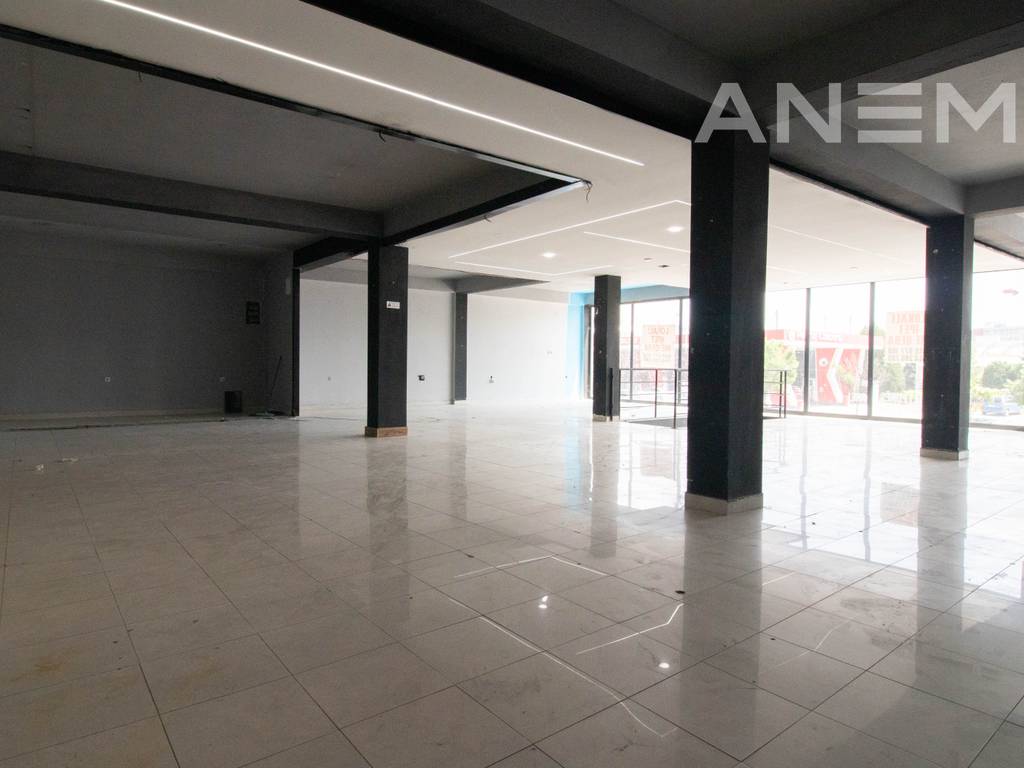 Commercial premises for rent 500m² in Fushë Kosovë