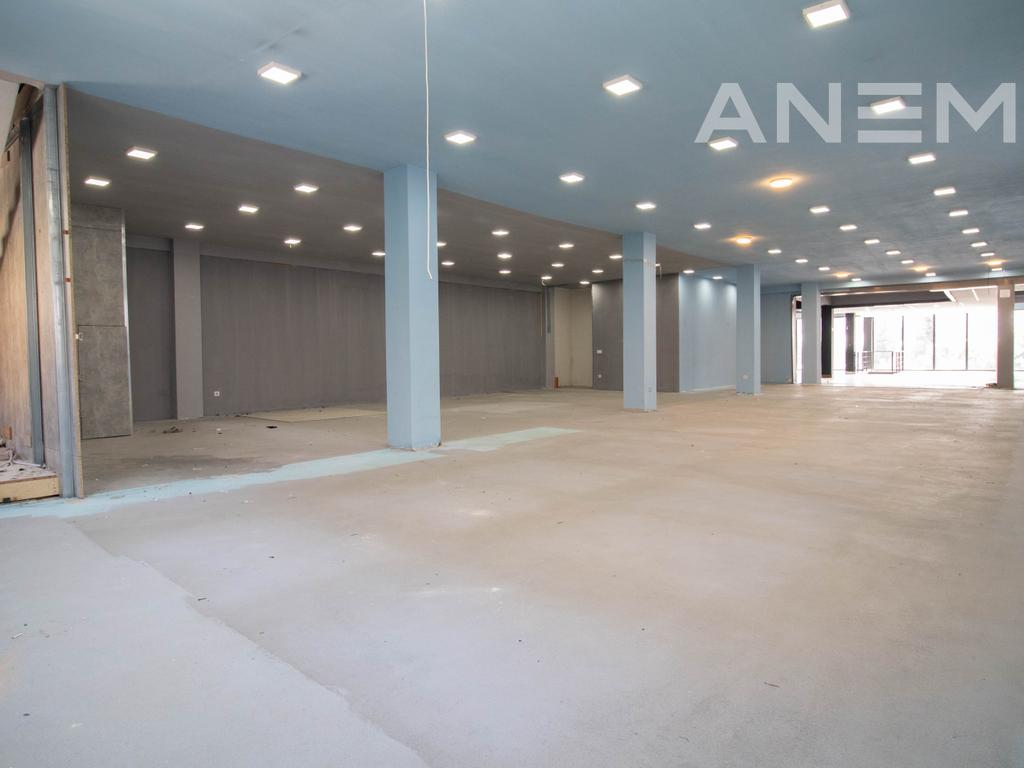 Commercial premises for rent 500m² in Fushë Kosovë