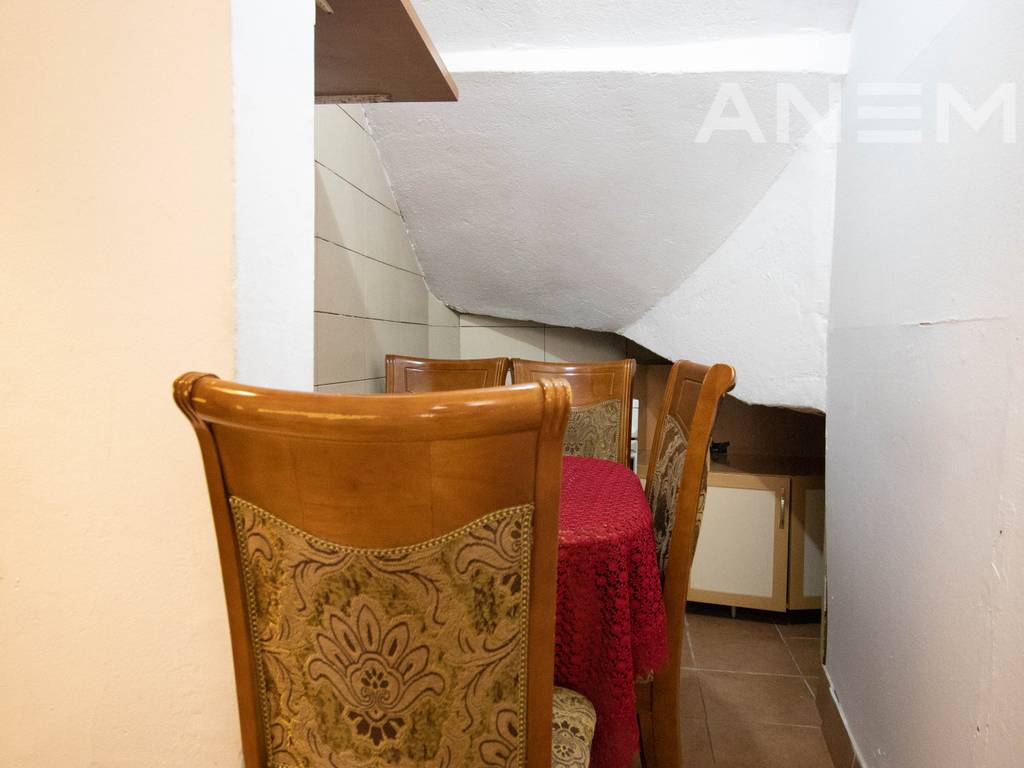 House floor for rent in the Arbëria neighborhood