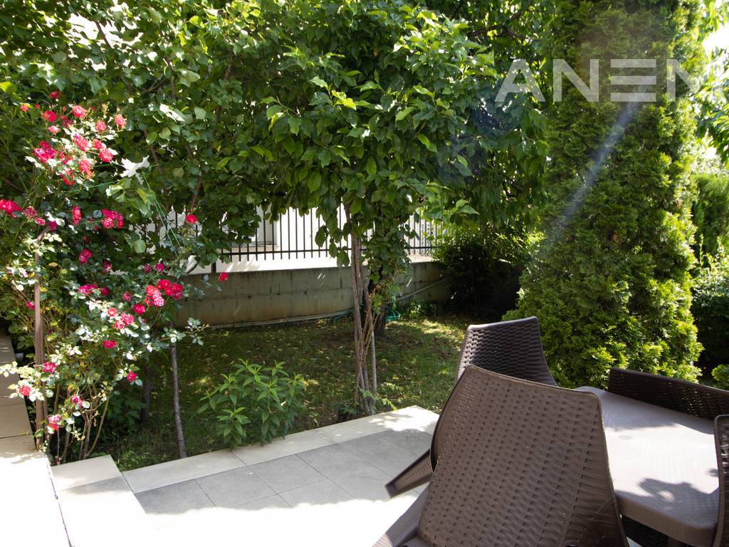 House floor for rent in the Arbëria neighborhood