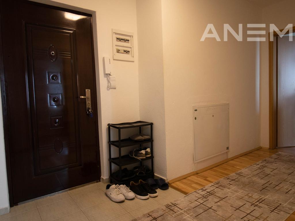 Banesë me qira me 2 dhoma gjumi në Lagjen e Spitalit