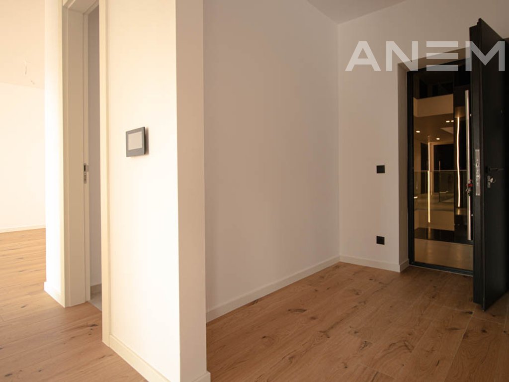 Apartment for sale 111.74m² in Marigona Hill