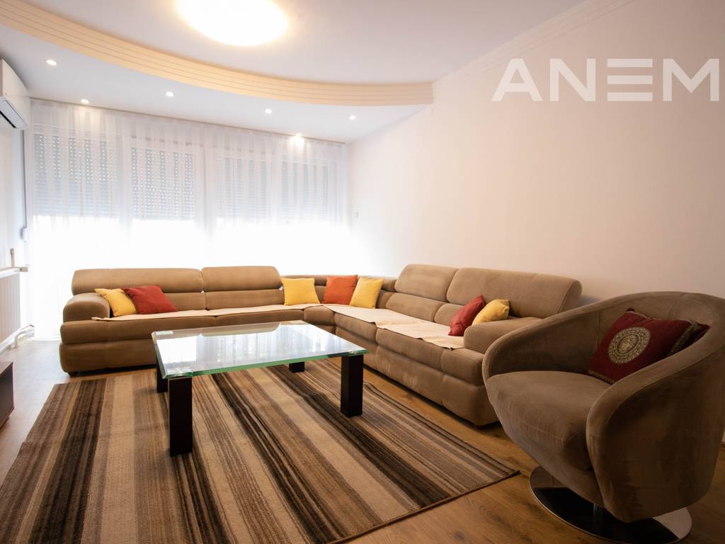 3-bedroom apartment for rent in the Bregu i Diellit neighborhood