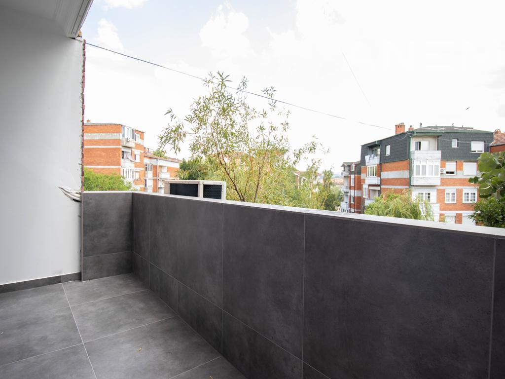 3-bedroom apartment for rent in the Bregu i Diellit neighborhood