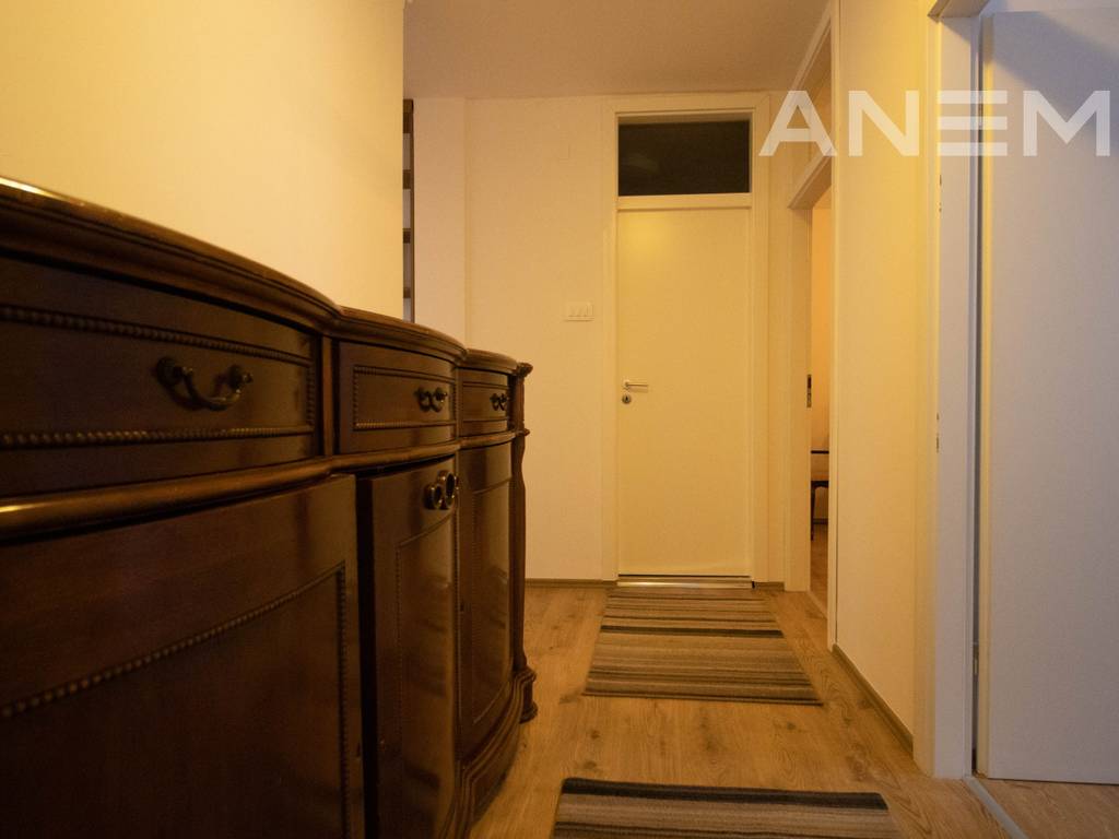 3-bedroom apartment for rent in the Bregu i Diellit neighborhood