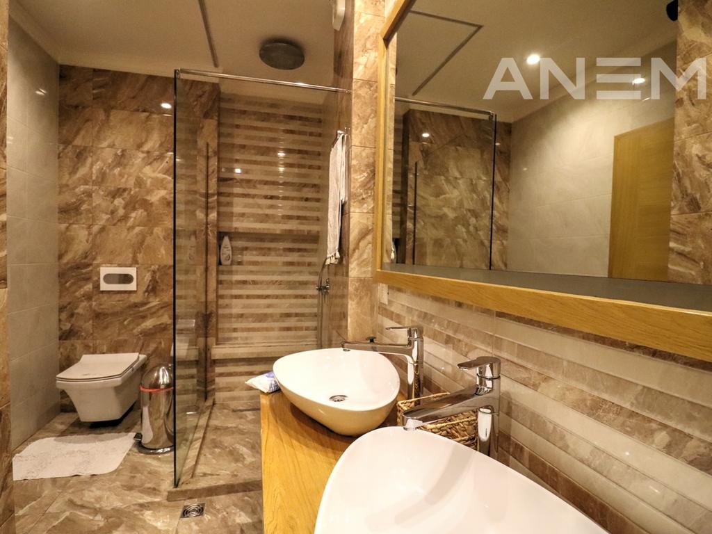 4-bedroom apartment for rent in Bregu i Diellit neighborhood