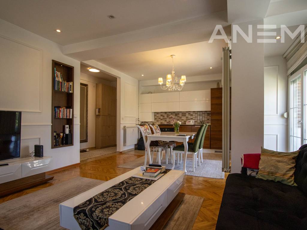 Banesë në shitje 51m² në Bregun e Diellit