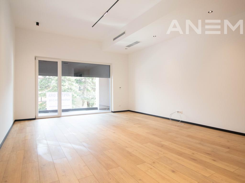 Zyre me qira 116.7m² në Aktash