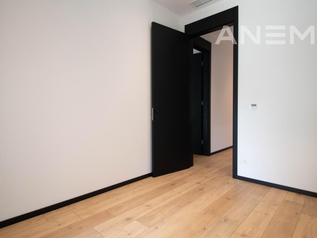 Zyre me qira 116.7m² në Aktash