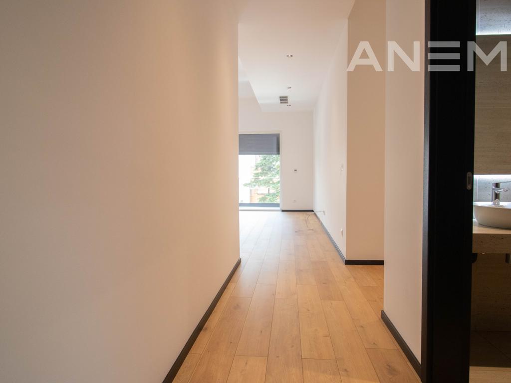 Zyre me qira 116.7m² në Aktash