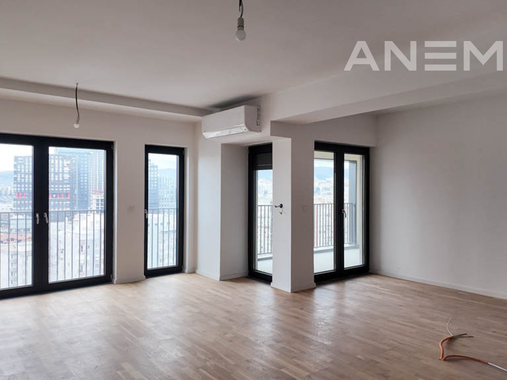 Office for rent 131m² in Lakrishta neighborhood