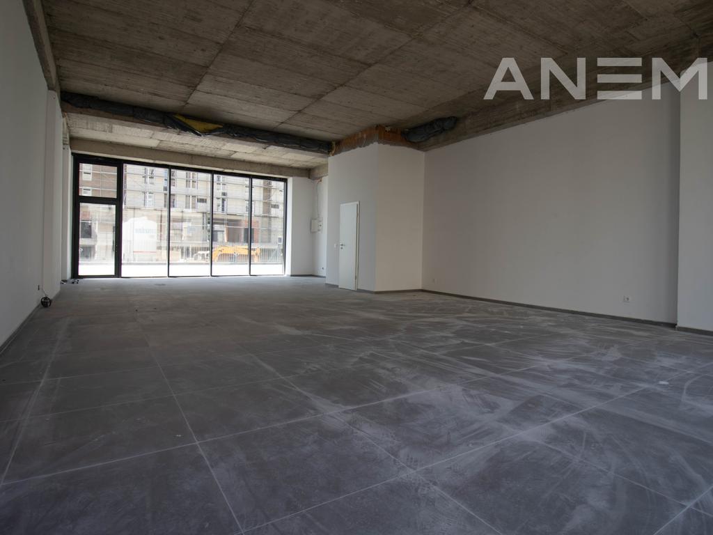 Lokal me qira 100m² në Veternik