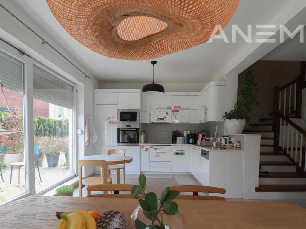 House for sale 137m² +42m² in the Marigona Residence neighborhood