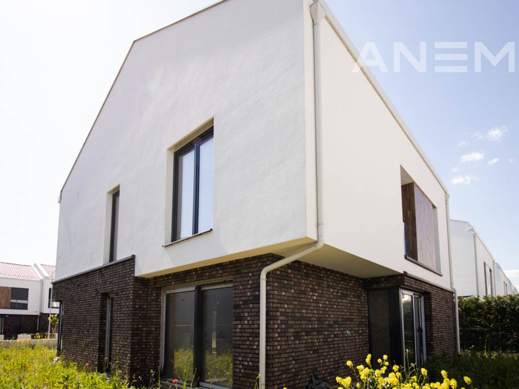 Shtëpi në shitje 445m² në lagjen Qendresa Home