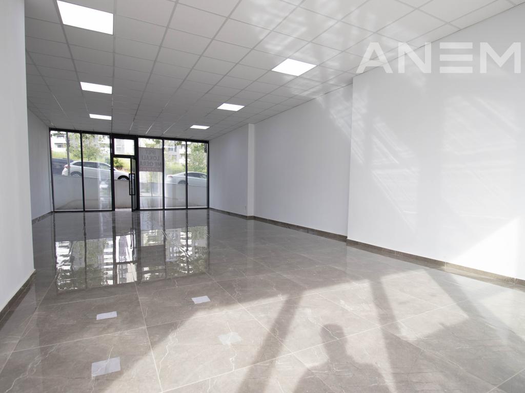 Lokal me qira 91m² në lagjen Mati 1