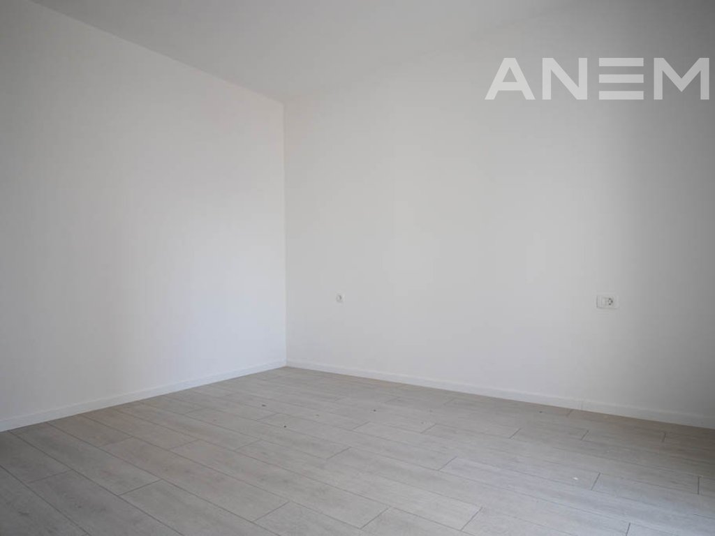 Banesë në shitje 61m² në Rrugën C