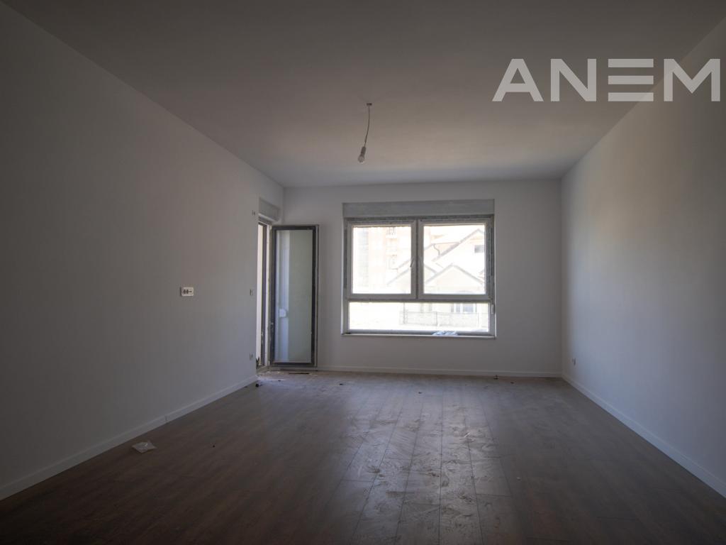 Banesë në shitje 85.3m² në Rrugën C