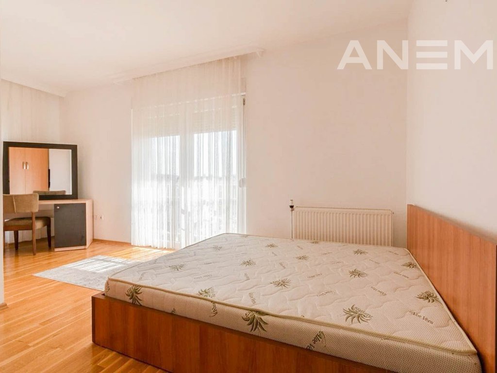 2 bedroom apartment for rent in the Calabria neighborhood