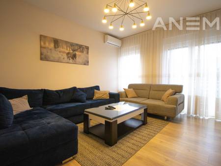 Banesë në shitje 85.27m² në Arbëri
