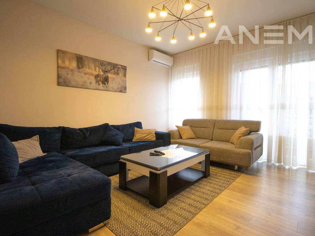 Banesë në shitje 85.27m² në Arbëri