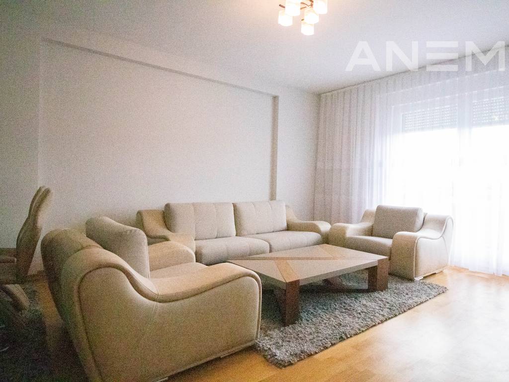 Banesë me qira me 2 dhoma gjumi në Arbëri
