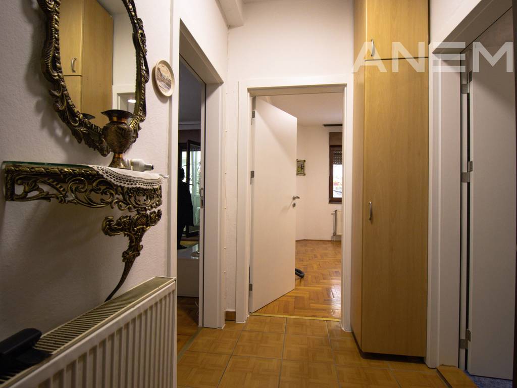Banesë me qira 75m² në Mahallën e Muhaxherëve