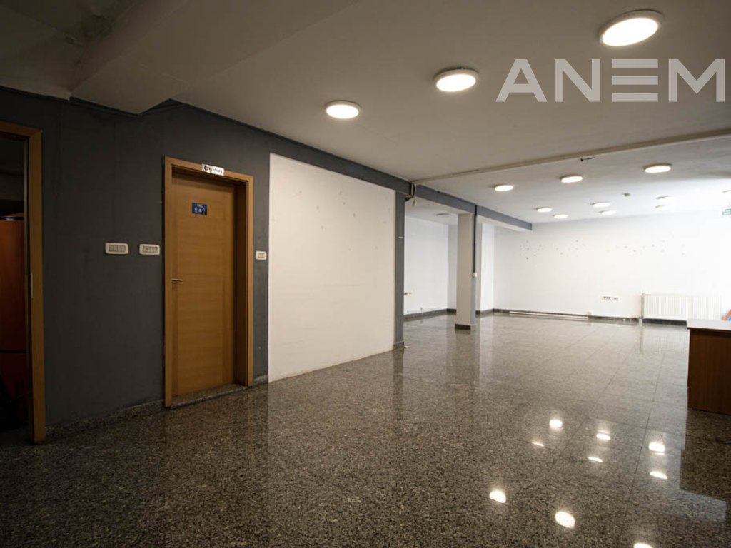 Building for rent 500m² in the Center of Pristina