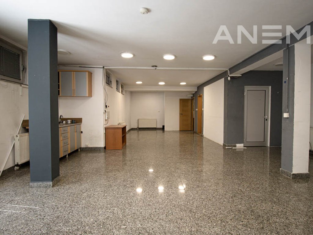 Building for rent 500m² in the Center of Pristina