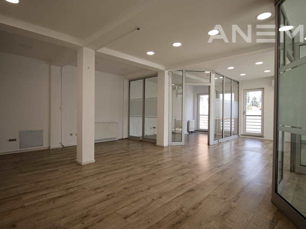 Building for rent 500m² in the Center of Pristina