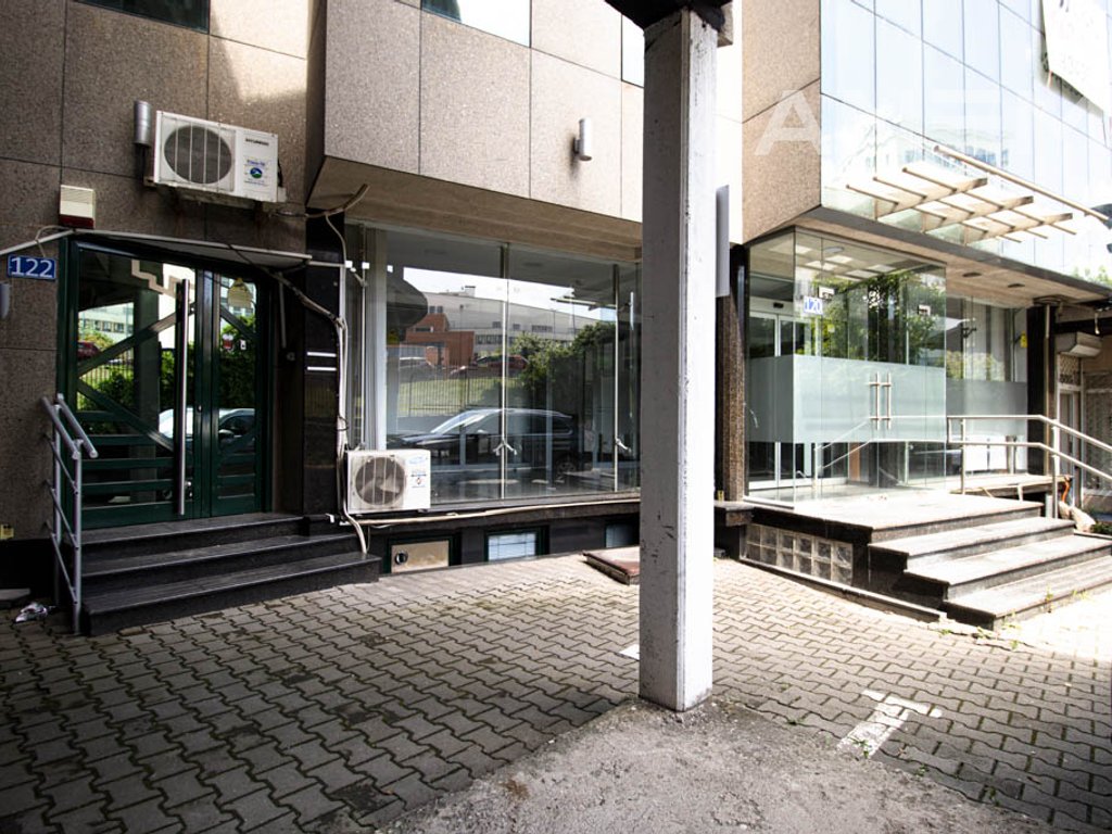 Building for rent 500m² in the Center of Pristina