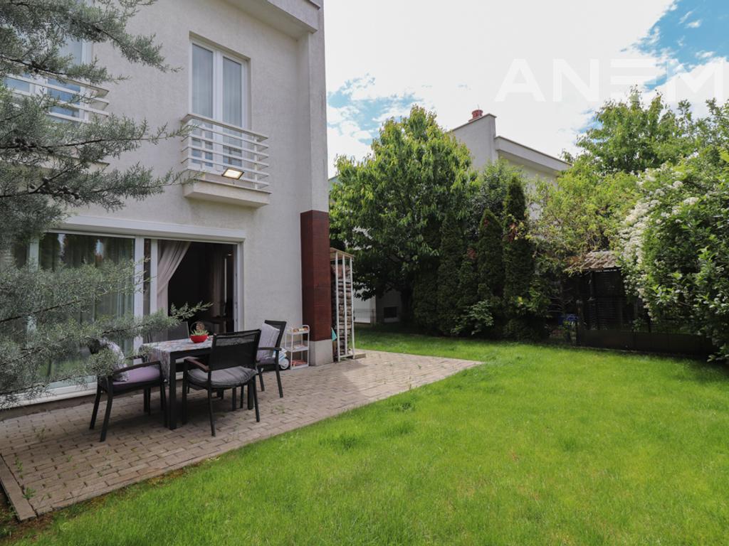 House for sale 174m² +42m² in the Marigona Residence neighborhood